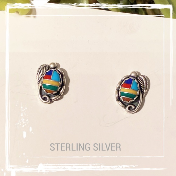 CH WHEELER MANUFACTURING CO Sterling Silver Natural Stone Inlay Post Earrings - Picture 2 of 8